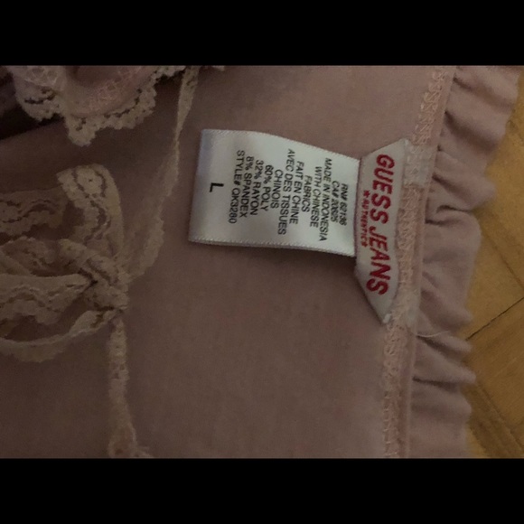 GUESS Top - Picture 4 of 4